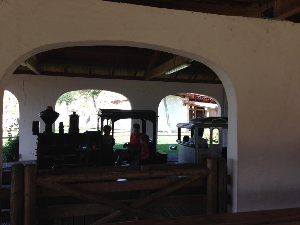 Apartamento Turistico Cigueena De Arguedas Kültér fotó